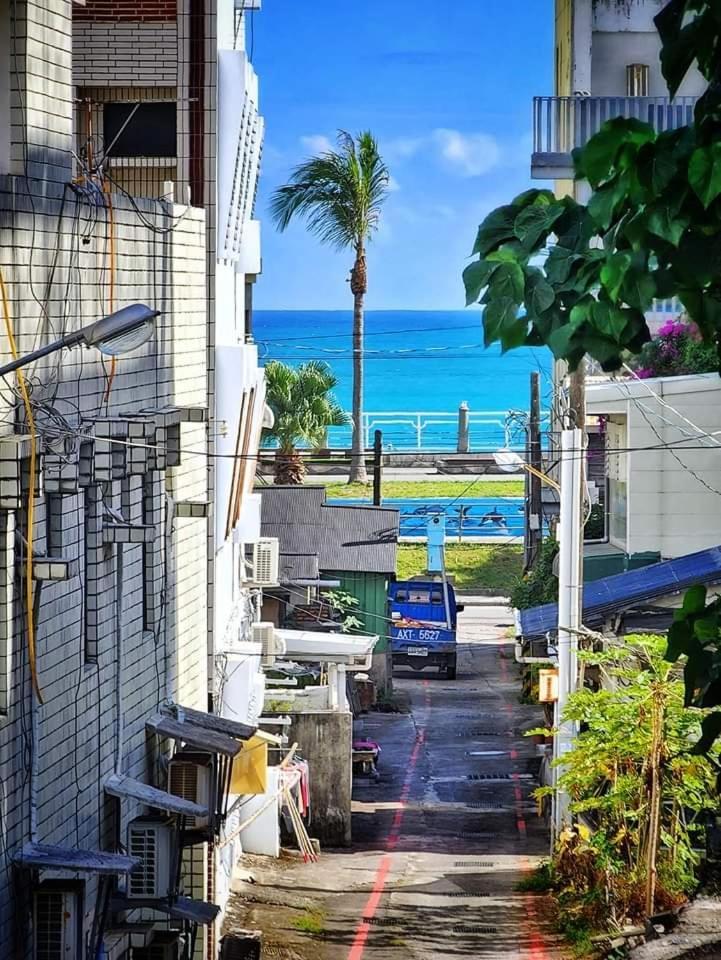 5 Loaves 2 Fish B&B Hualien City Exterior photo